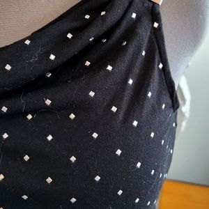 Sleeveless White House Black Market Top (size L)